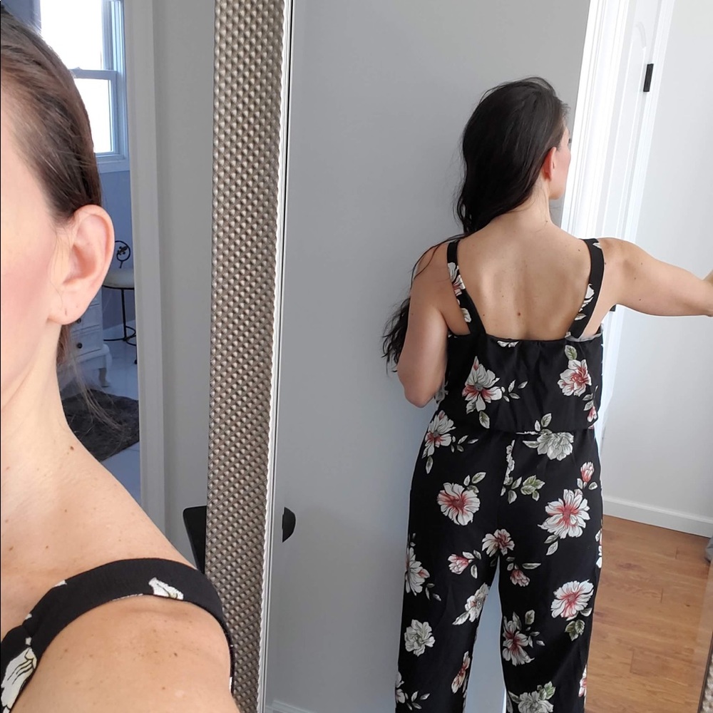 🔥SALE 🔥 Black floral jumpsuit pockets - Picture 3 of 7